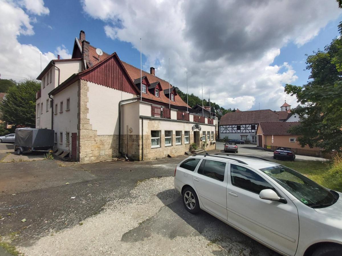 Schwarze Adler Hotel Streitberg Exterior photo